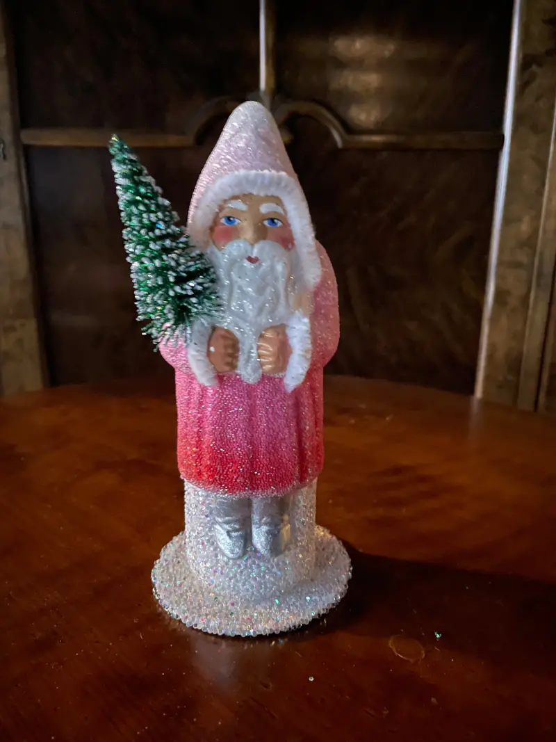 Faded Rose Pink Santa With Tree, Beaded | Ino Schaller 1