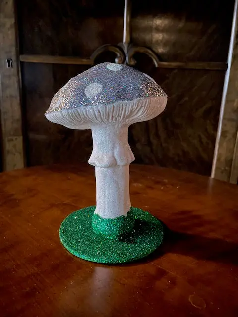 Fat Mushroom - Silver Glitter - White Dots | Ino Schaller 1