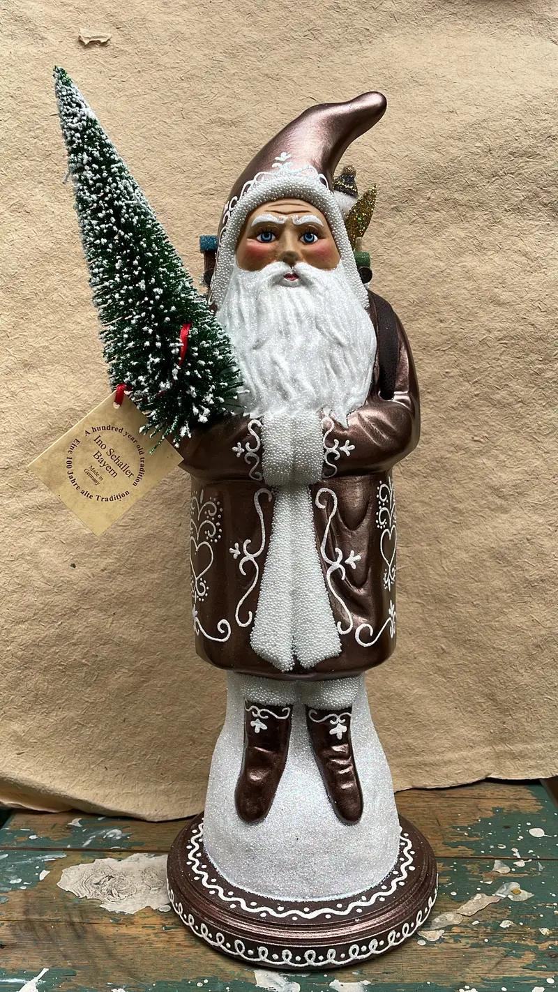 Grand Metalic Copper Santa With Gingerbread Decoration & Packbag | Ino Schaller 1
