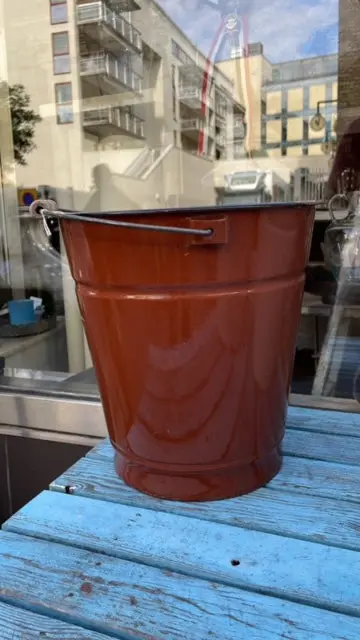 Vintage Enamel Bucket – Brown No. 6 1