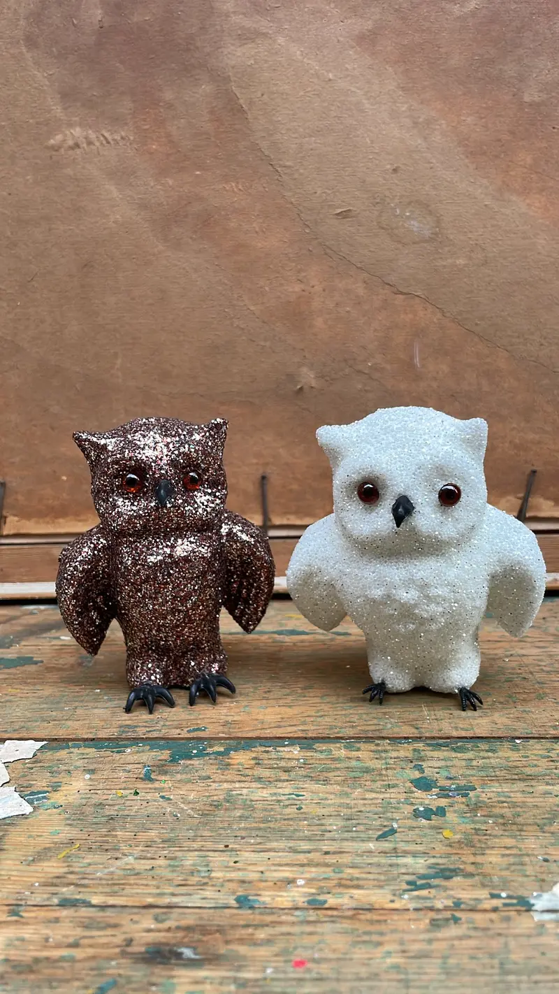 White Beaded Tiny Glitter Owl | Ino Schaller 1